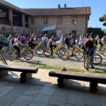 Studenti in bicicletta a La Mandria- Foto archivio Parchi Reali